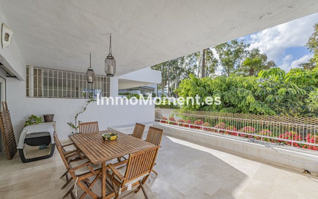 Resale - Apartment - Marbella - Río Real