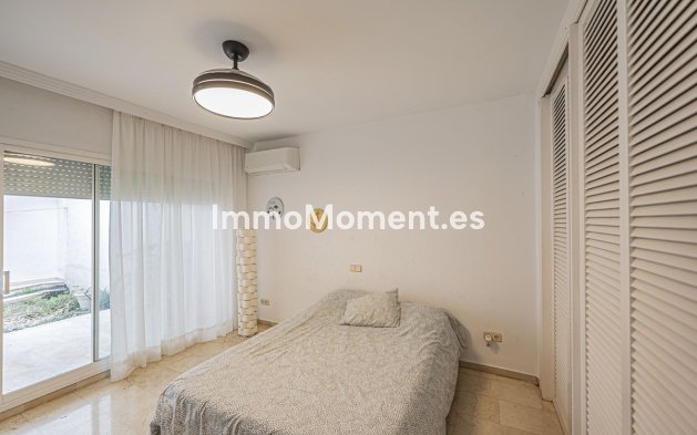 Resale - Apartment - Marbella - Río Real