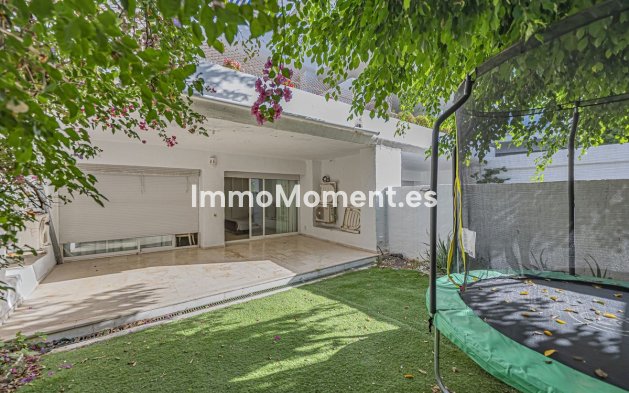 Resale - Apartment - Marbella - Río Real
