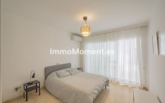 Resale - Apartment - Marbella - Río Real