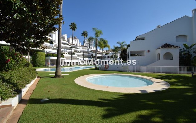 Resale - Apartment - Marbella - Río Real