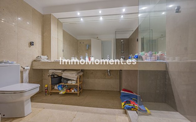 Resale - Apartment - Marbella - Río Real