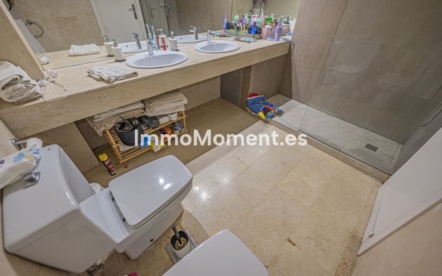 Resale - Apartment - Marbella - Río Real
