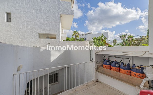 Resale - Apartment - Marbella - Río Real