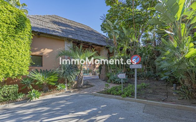 Bestaande woning - Appartement - Estepona  - Atalaya