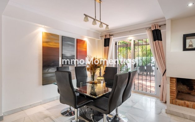 Resale - Townhouse - Marbella - Nueva Andalucía