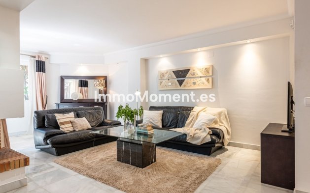 Resale - Townhouse - Marbella - Nueva Andalucía