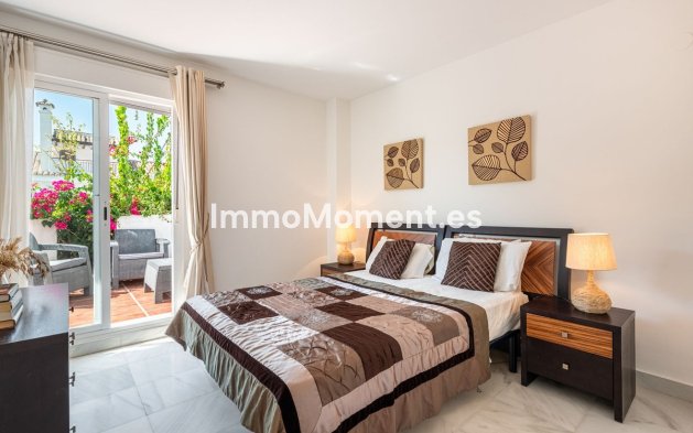 Resale - Townhouse - Marbella - Nueva Andalucía