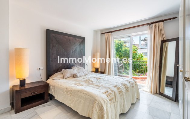 Resale - Townhouse - Marbella - Nueva Andalucía