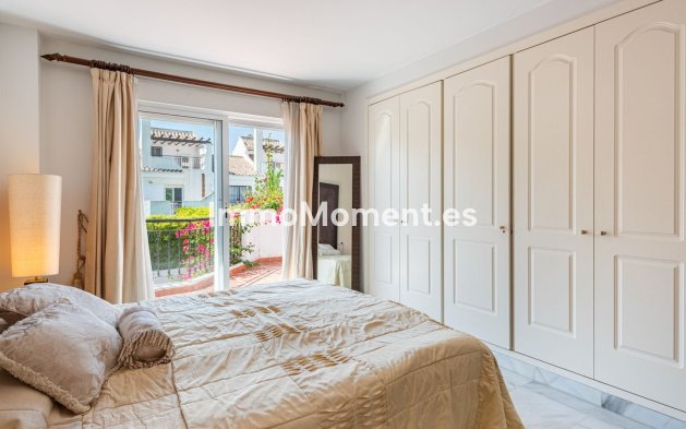 Resale - Townhouse - Marbella - Nueva Andalucía