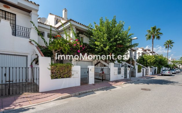 Resale - Townhouse - Marbella - Nueva Andalucía