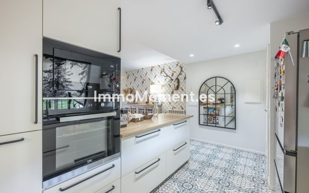 Wiederverkauf - Wohnung - Marbella - Guadalmina Alta