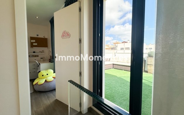 Resale - Detached villa - Torrevieja - Torrevieja Centro