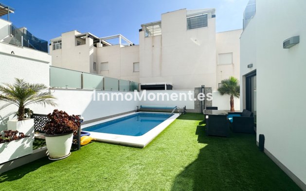 Resale - Detached villa - Torrevieja - Torrevieja Centro