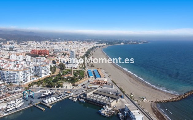 Resale - Apartment - Estepona - Estepona Centro