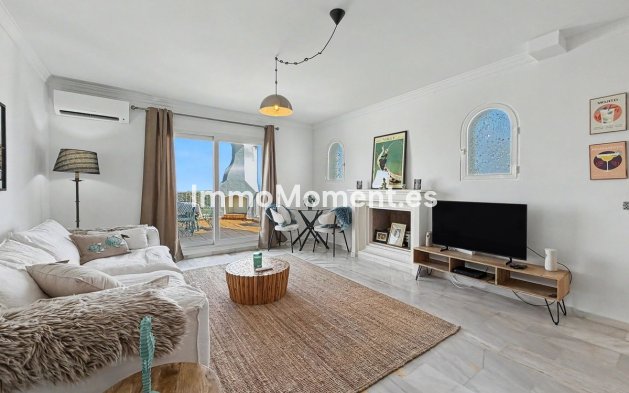 Resale - Apartment - Estepona - Estepona Centro