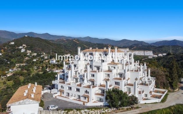 Resale - Apartment - Estepona - Estepona Centro