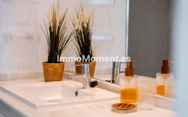 Revente - Maison mitoyenne - Marbella - La Mairena