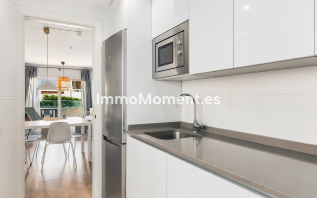 Resale - Apartment - Marbella - Nueva Andalucía