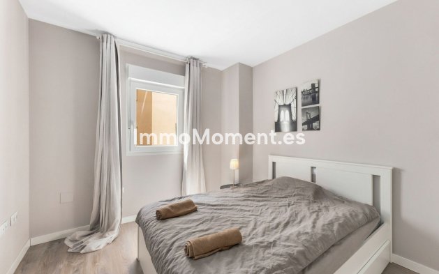 Resale - Apartment - Marbella - Nueva Andalucía