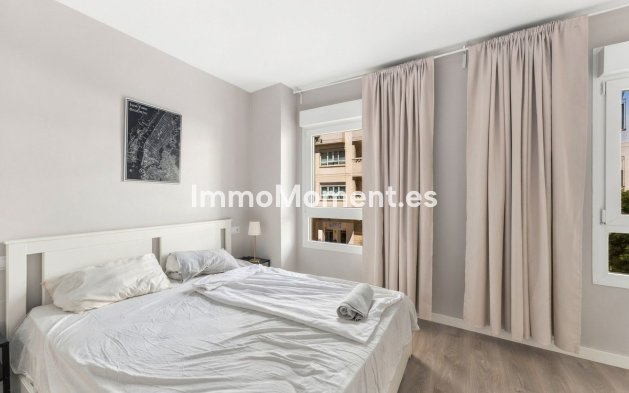 Resale - Apartment - Marbella - Nueva Andalucía