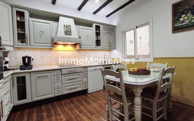 Bestaande woning - Rijtjeshuis - Binnenland  - Alhaurín el Grande Centro