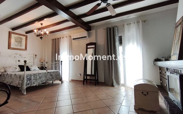 Bestaande woning - Rijtjeshuis - Binnenland  - Alhaurín el Grande Centro