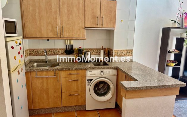 Resale - Apartment - Estepona - El Morche