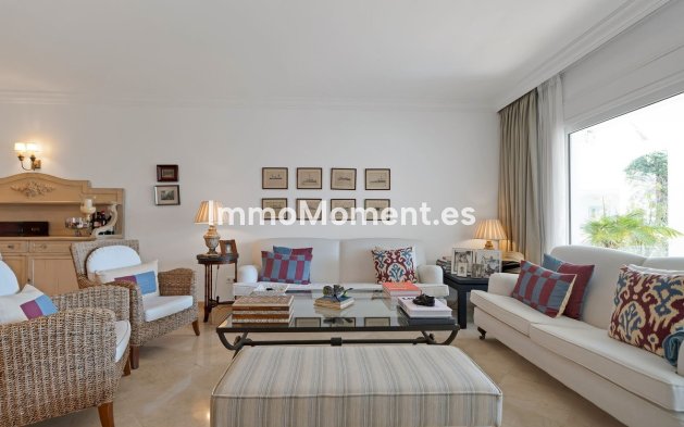 Reventa - Apartamento - Marbella - Río Real