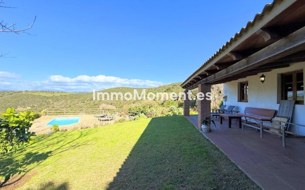 Reventa - Villa independiente - Casares - Casares Centro