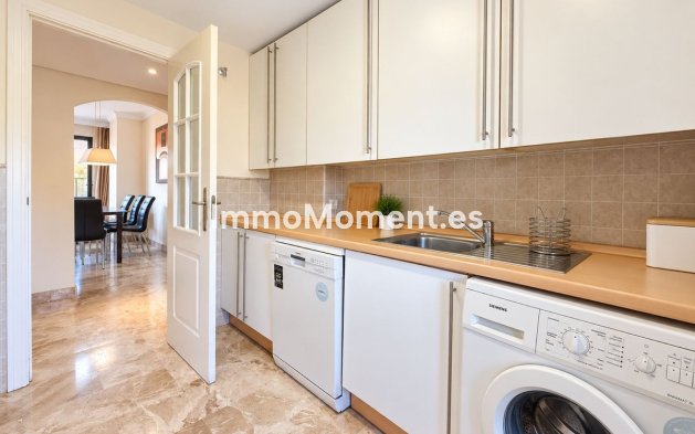 Revente - Appartement - Estepona  - Estepona Centro