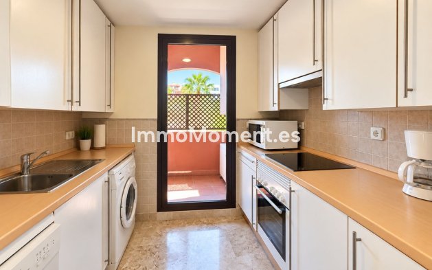 Revente - Appartement - Estepona  - Estepona Centro