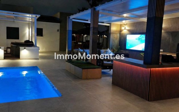 Wiederverkauf - Freistehende Villa - Torrevieja - Torrevieja Centro