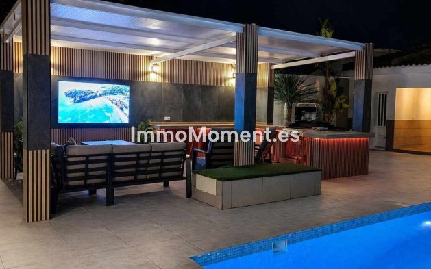 Wiederverkauf - Freistehende Villa - Torrevieja - Torrevieja Centro