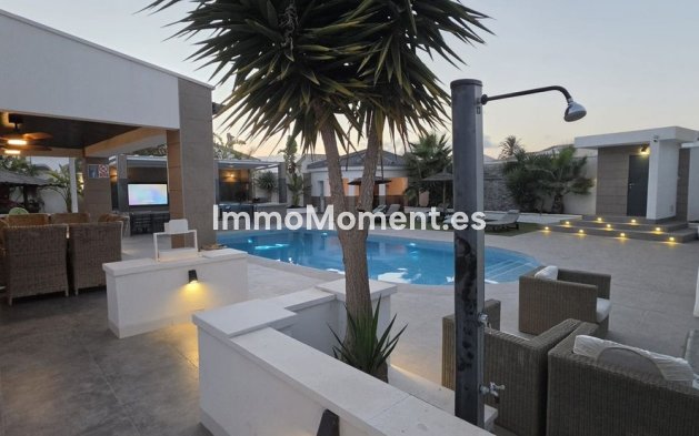 Wiederverkauf - Freistehende Villa - Torrevieja - Torrevieja Centro