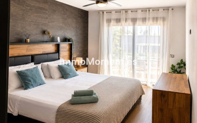 Wiederverkauf - Freistehende Villa - Torrevieja - Torrevieja Centro