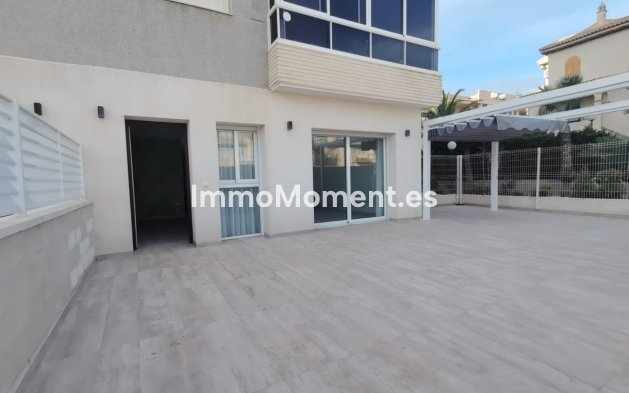 Resale - Apartment - Torrevieja - Torrevieja Centro