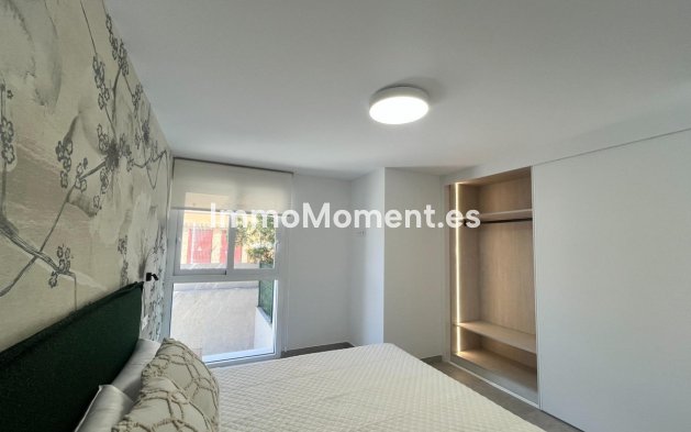 Resale - Apartment - Torrevieja - Torrevieja Centro