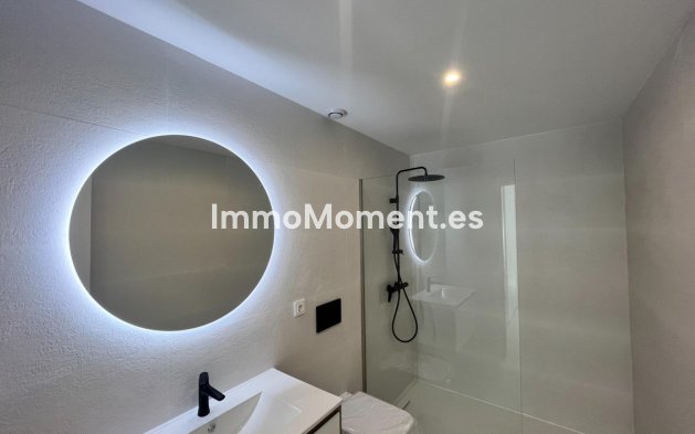 Resale - Apartment - Torrevieja - Torrevieja Centro