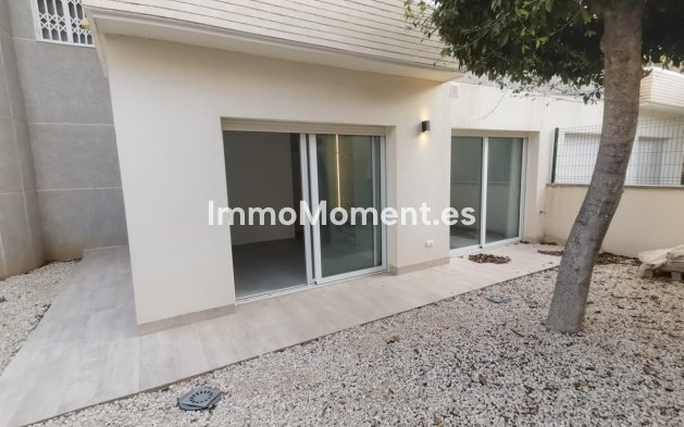 Resale - Apartment - Torrevieja - Torrevieja Centro