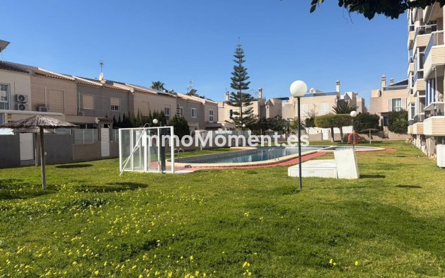Resale - Apartment - Torrevieja - Torrevieja Centro