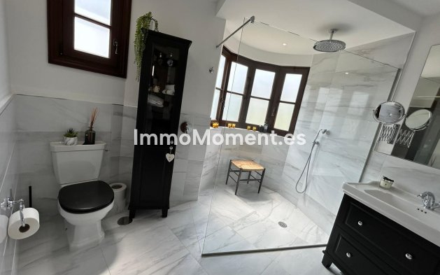 Revente - Villa individuelle - Estepona  - Estepona Centro