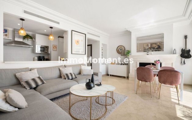 Revente - Appartement - Marbella - Nueva Andalucía