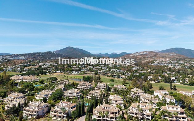 Revente - Appartement - Marbella - Nueva Andalucía