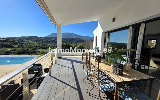 Wiederverkauf - Freistehende Villa - Estepona  - Estepona Centro