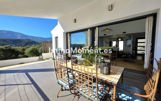 Wiederverkauf - Freistehende Villa - Estepona  - Estepona Centro