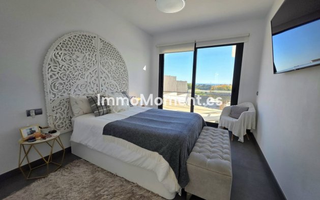 Wiederverkauf - Freistehende Villa - Estepona  - Estepona Centro