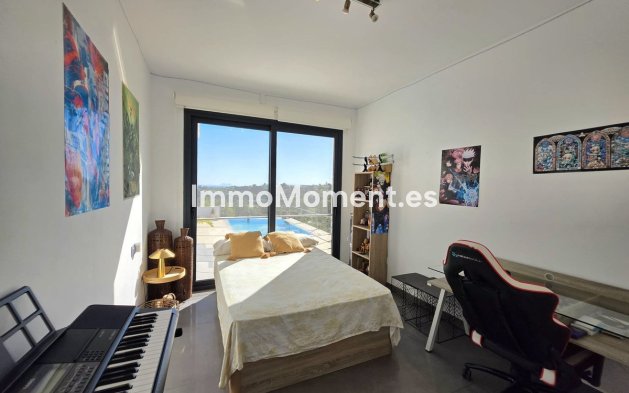 Wiederverkauf - Freistehende Villa - Estepona  - Estepona Centro