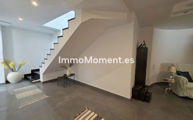 Wiederverkauf - Freistehende Villa - Estepona  - Estepona Centro