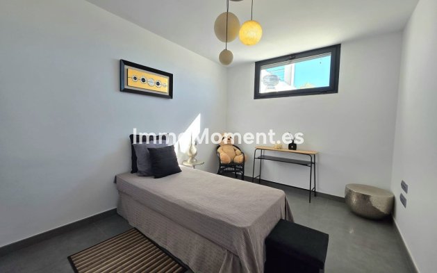 Wiederverkauf - Freistehende Villa - Estepona  - Estepona Centro